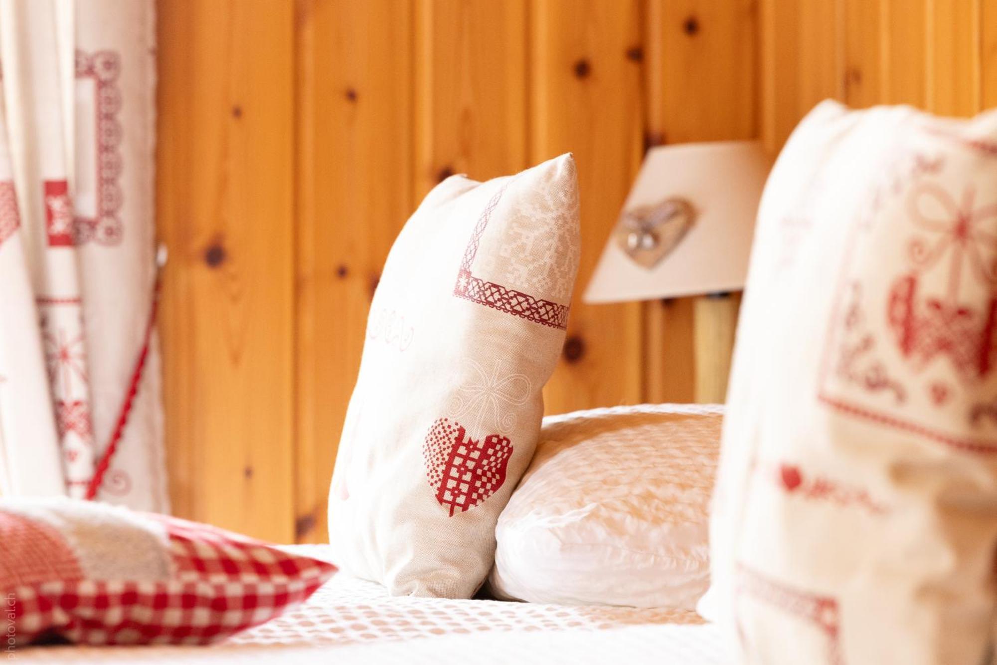 Hotel Dents De Veisivi Hauderes Экстерьер фото